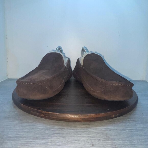 UGG 1101110 Men\'s Brown Sheepskin Suede Slippers Moccasin Shoes Size 9 Comfort main image 6